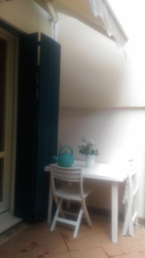 Bilocale Centro Storico Apartman Pesaro Kültér fotó