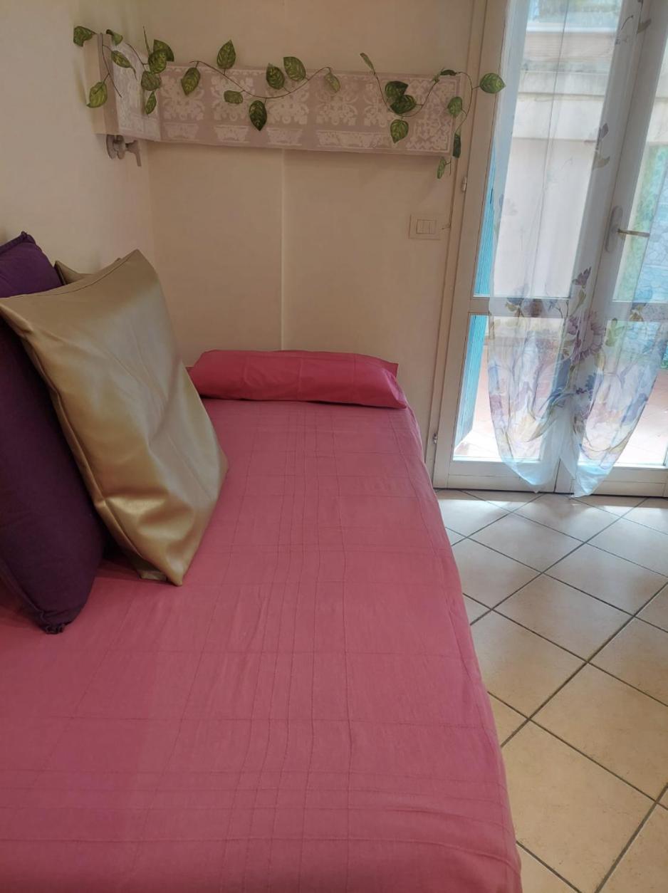 Bilocale Centro Storico Apartman Pesaro Kültér fotó